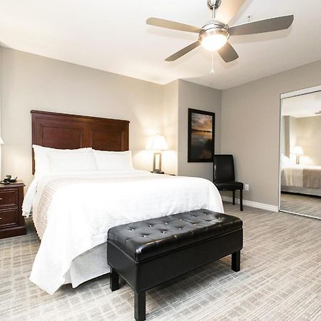 Canterra Suites Hotel Edmonton Esterno foto