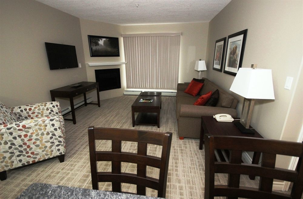 Canterra Suites Hotel Edmonton Esterno foto